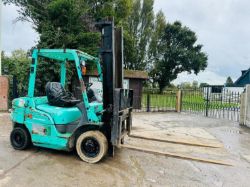 MITSUBISHI FD25 DIESEL FORKLIFT C/W SIDE SHIFT