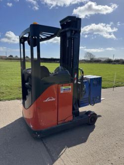 2005 LINDE R16 ELECTRIC REACH FORKLIFT - 6700MM LIFT HEIGHT AND SIDESHIFT