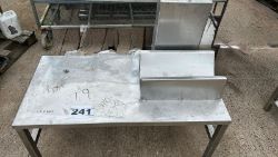 STAINLESS STEEL TABLE