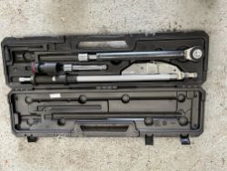NORBAR 3/4 IN. RATCHETING TORQUE WRENCH *COMES IN OWN HEAVY DUTY CASE*