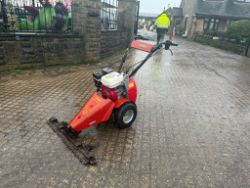 HONDA TEMPO SYNTHE SICKLE BAR FINGER MOWER.