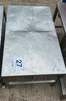 STAINLESS STEEL TABLE