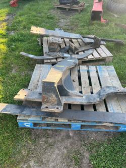 NEW HOLLAND TMS LOADER BRACKETS