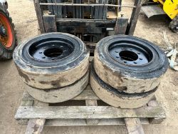 SET OF X4 SOLID SKIDSTEER TYRES - NO VAT