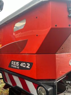 2016 KUHN AXIS 40.2 M EMC W FERTILISER SPREADER