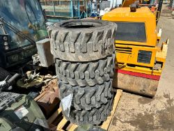SET OF X4 BOBCAT SKIDSTEER TYRES (12-16.5)
