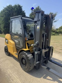 2018 CATERPILLAR 4.5 TONNE DIESEL FORKLIFT TRUCK *12% BP*