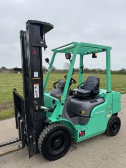 MITSUBISHI 2.5 TONNE DIESEL FORKLIFT TRUCK *12% BUYERS PREMIUM*
