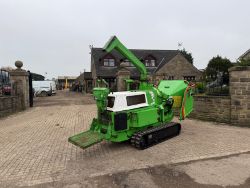2011 GREENMECH SAFE TRACK STC19-28MT50 MK2 11” SLOPE/BANK TRACKED WOOD CHIPPER