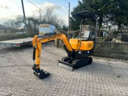 UNUSED ATTACK AT10 MINI EXCAVATOR