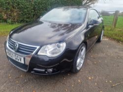 2007 57 VOLKSWAGEN EOS INDIVIDUAL TDI 140 A CONVERTIBLE - 83K MILES - PARKING SENSORS - NO VAT