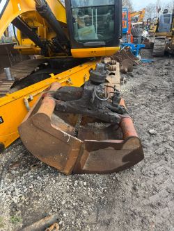 HYDRAULIC ROTATING CLAMSHELL GRAB