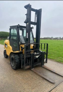 CATERPILLAR 5.5 TONNE DIESEL FORKLIFT TRUCK *12% BP*