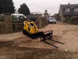 NEW/UNUSED 2024 MACHPRO MPS300 COMPACT TRACKED SKIDSTEER LOADER WITH BUCKET AND FORKS