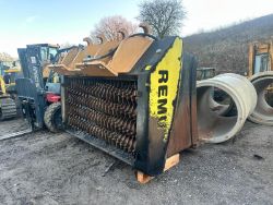 2013 REMU EE4220HB HYDRAULIC SCREENING BUCKET