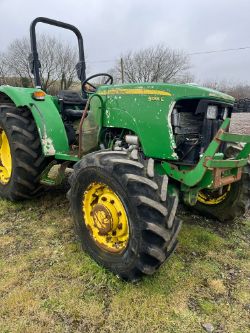 2013 JOHN DEERE 5055E TRACTOR - SOLD AS SEEN - FOR REPAIRS