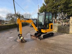 2022 JCB 16C-1 T3 MINI EXCAVATOR *882 HOURS*