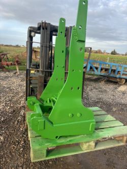JOHN DEERE FRONT LINKAGE FRAME SUITS MODEL JD6910