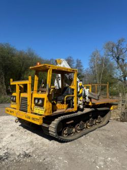 MOROOKA 6 TON TRACKED FLAT BED DUMPER WITH GCM HIAB071A CRANE *4399 HOURS*