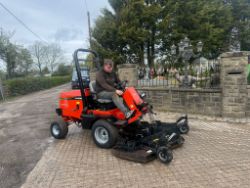 JACOBSEN 4WD OUTFRONT RIDE ON MOWER *2261 HOURS*