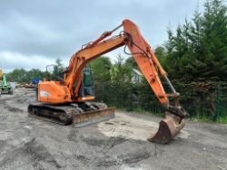 2011 DOOSAN DX140LCR EXCAVATOR WITH BLADE