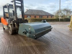 UNUSED 2025 KBKC 77” HYDRAULIC SKIDSTEER SWEEPER COLLECTOR BUCKET