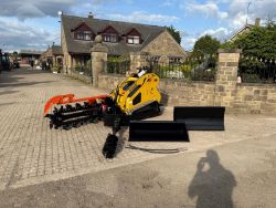 NEW/UNUSED 2025 GIYI GY-X39F 39” MINI SKIDSTEER TRENCHER