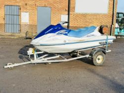 YAMAHA WAVE RUNNER VX JETSKI*C/W TRAILER*TURNS OVER BUT WON'T START*