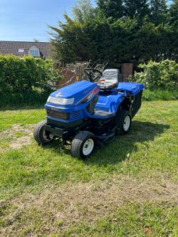 2010 ISEKI SXG15 DIESEL RIDE ON MOWER - RUNS AND DRIVES