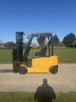 2012 CATERPILLAR FORKLIFT - 6000 HOURS - ELECTRIC POWERED *12% BUYERS PREMIUM*