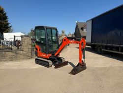 2015 KUBOTA KX016-4 MINI EXCAVATOR- PIPED FOR ATTACHMENTS