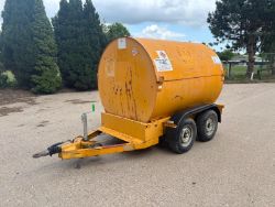 TRAILER ENGINEERING *2000 LITRE BUNDED TANK*