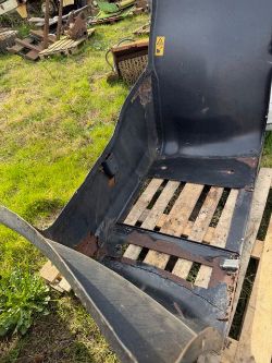 JCB TELEHANDLER ENGINE POD