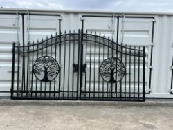 UNUSED 14FT BI-PARTING GATES - TREE DESIGN