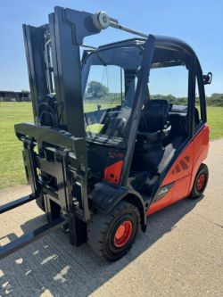 2020 LINDE H25 GAS FORKLIFT CONTAINER SPEC *12% BP*