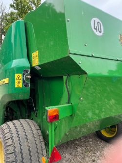 2016 JOHN DEERE 440M ROUND BALER - 20 BALE COUNT