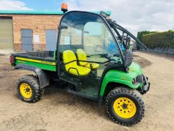 JOHN DEERE GATOR XUV FULL CAB *MANUAL TIP*