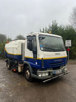 2007/57 IVECO ML75E16K RIGID LORRY WITH SCARAB MERLIN XP HYDROSTATIC SWEEPER BODY