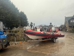 VALIANT DR-490 40HP RHIB BOAT WITH SINGLE AXLE TRAILER