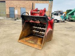 ALLUSM312 SCREENING BUCKET *TO SUIT 28-33 TONNE* *90MM PINS*