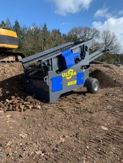 NEW 10X4 ULTRA DECK SCREEN KUBOTA DIESEL HYDRAULIC DRIVE