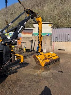 2013 MCCONELL PA5600 HEDGE TRIMMER - 1.5M HEAD