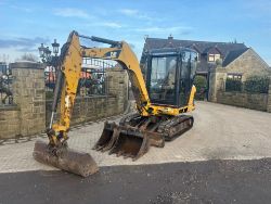 CATERPILLAR 302.5C MINI EXCAVATOR - RUNS AND DRIVES - PERKINS ENGINE