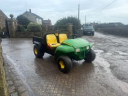 JOHN DEERE 4X2 GATOR