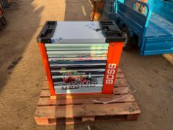 NEW/UNUSED BOSS 258PCS SEVEN DRAW TOOL CHEST WITH TOOLS AND WHEELS (ORANGE)