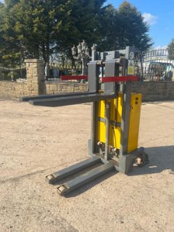 WARRIOR YM250 PALLET TRUCK