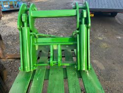 JOHN DEERE FRONT LINKAGE FRAME SUITS MODEL JD6910