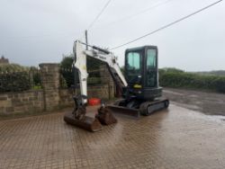 2016 BOBCAT E25 MINI EXCAVATOR *3653 HOURS*.