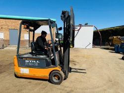 STILL R20-18 ELECTRIC FORKLIFT *C/W CHARGER*