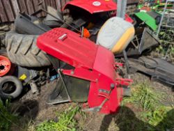 COUNTAX RIDE ON LAWN MOWER COLLECTOR